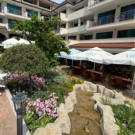 Cozy 1 Bed In Lesso Complex