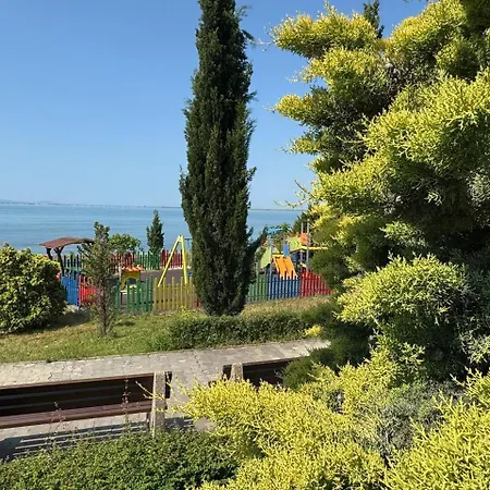 Daire Cozy 1 Bed In Lesso Complex