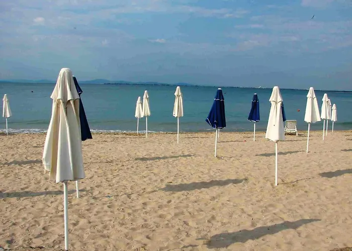 Cozy 1 Bed In Lesso Complex شقة *