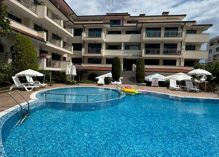 Cozy 1 Bed In Lesso Complex رافدا