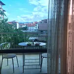 Cozy 1 Bed In Lesso Complex Апартаменты *
