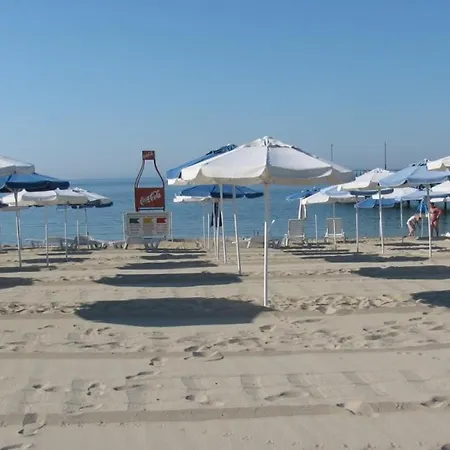 Cozy 1 Bed In Lesso Complex Διαμέρισμα Ράβντα