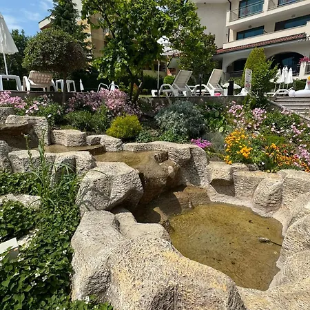 Διαμέρισμα Cozy 1 Bed In Lesso Complex Ράβντα