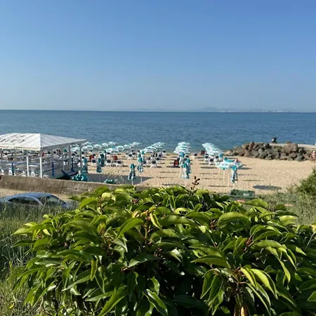 Cozy 1 Bed In Lesso Complex Appartamento