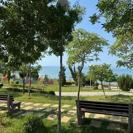 Cozy 1 Bed In Lesso Complex * Ράβντα