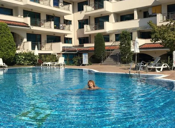 Cozy 1 Bed In Lesso Complex * Равда